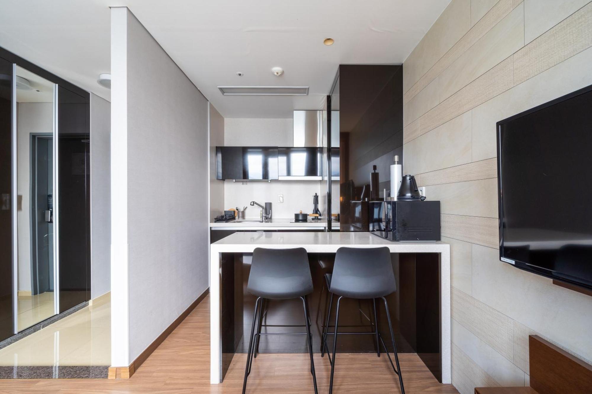 Urbanstay Haeundae Station Busan Dış mekan fotoğraf
