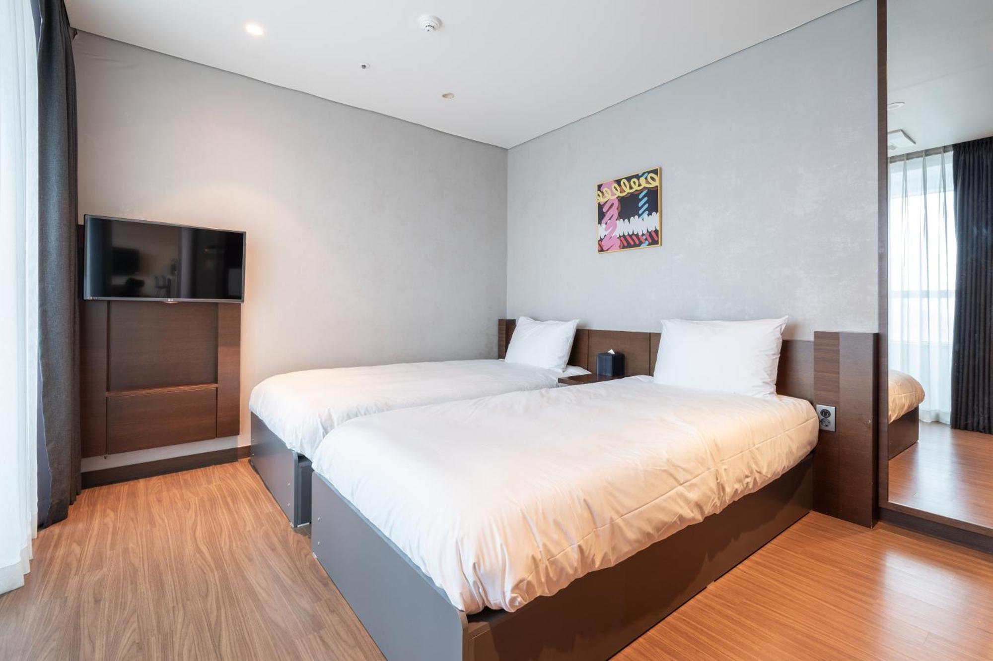 Urbanstay Haeundae Station Busan Dış mekan fotoğraf