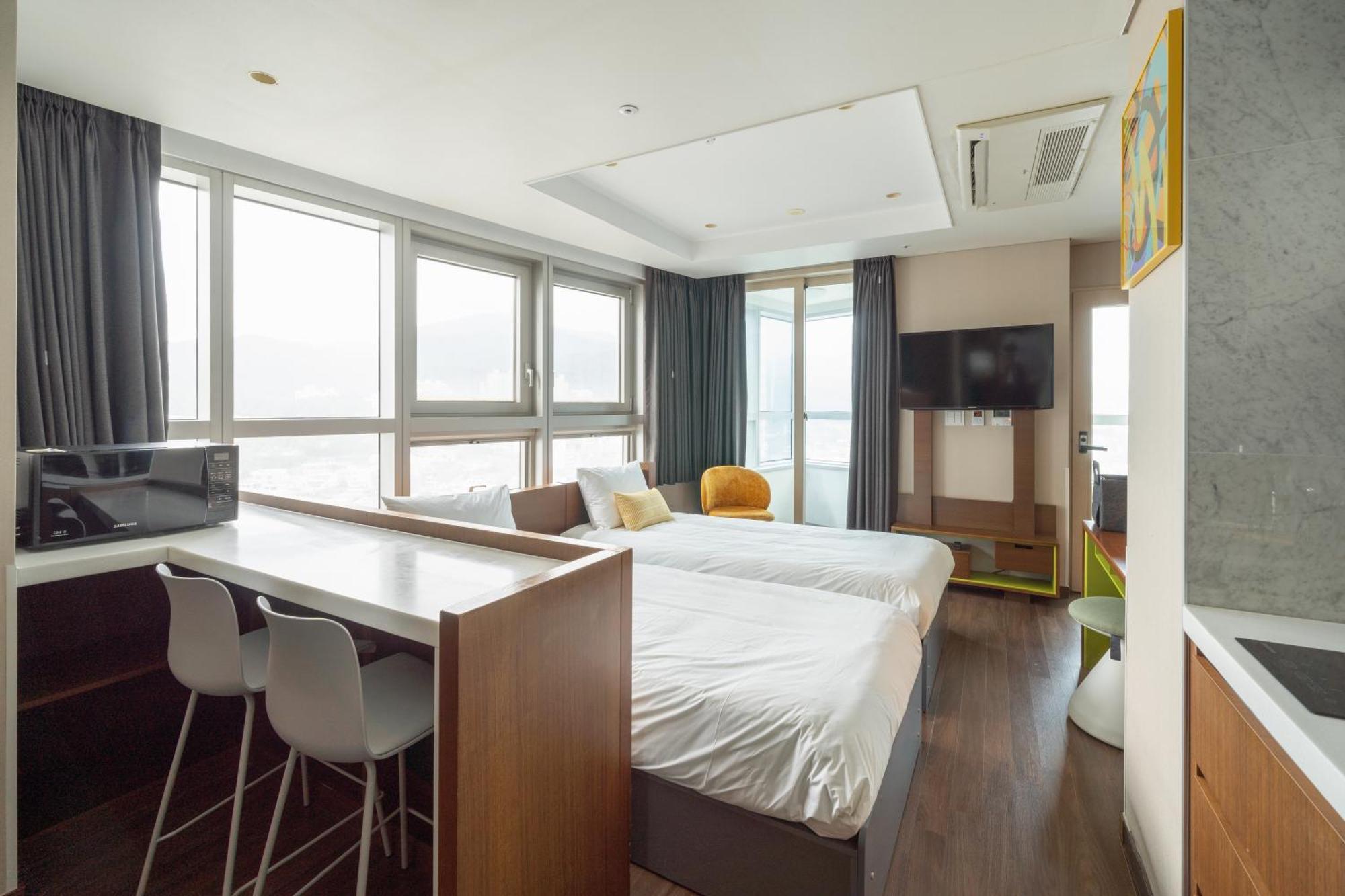 Urbanstay Haeundae Station Busan Dış mekan fotoğraf