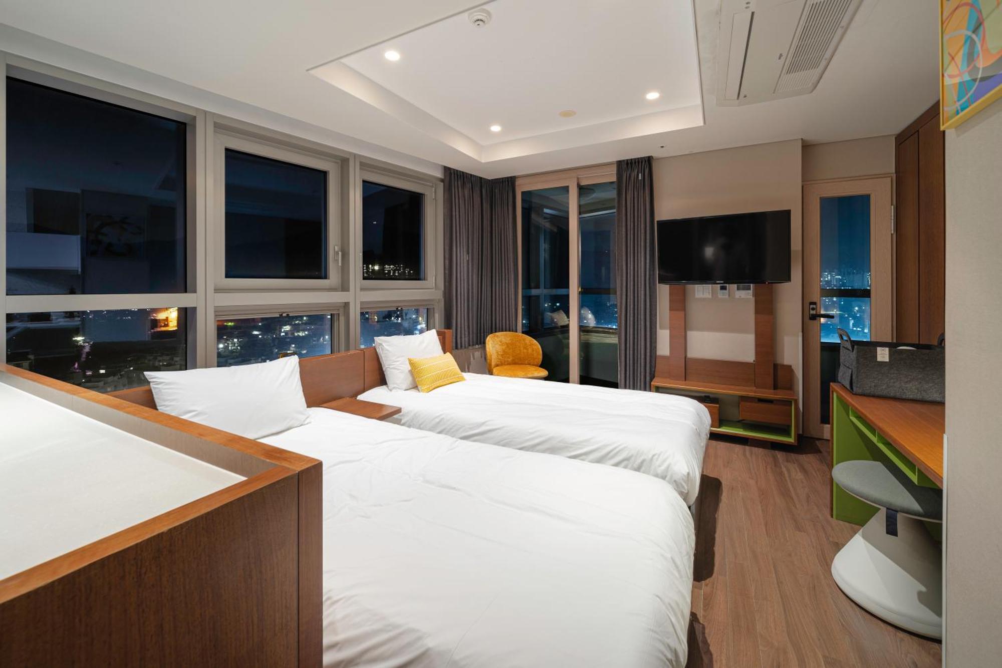 Urbanstay Haeundae Station Busan Dış mekan fotoğraf