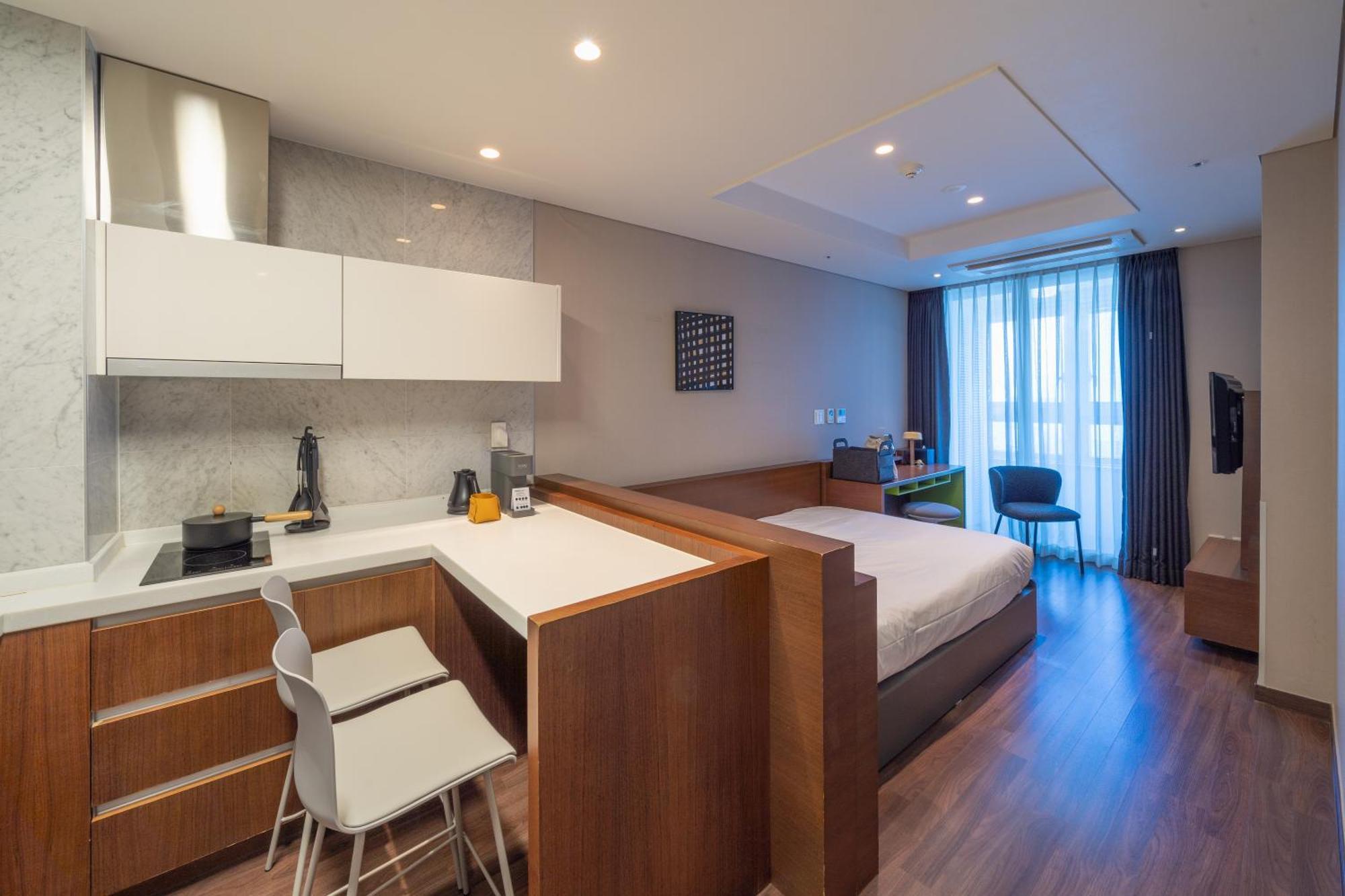 Urbanstay Haeundae Station Busan Dış mekan fotoğraf